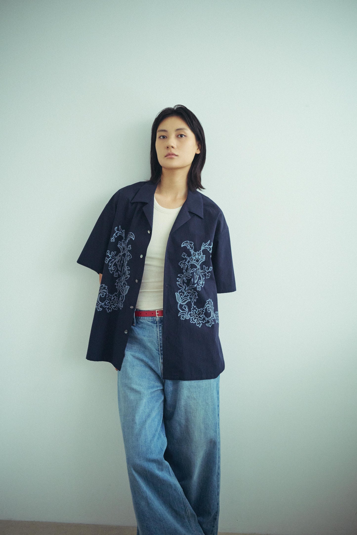 Aloha shirt - Flower chain embroidery / Navy - SuperNova. online store