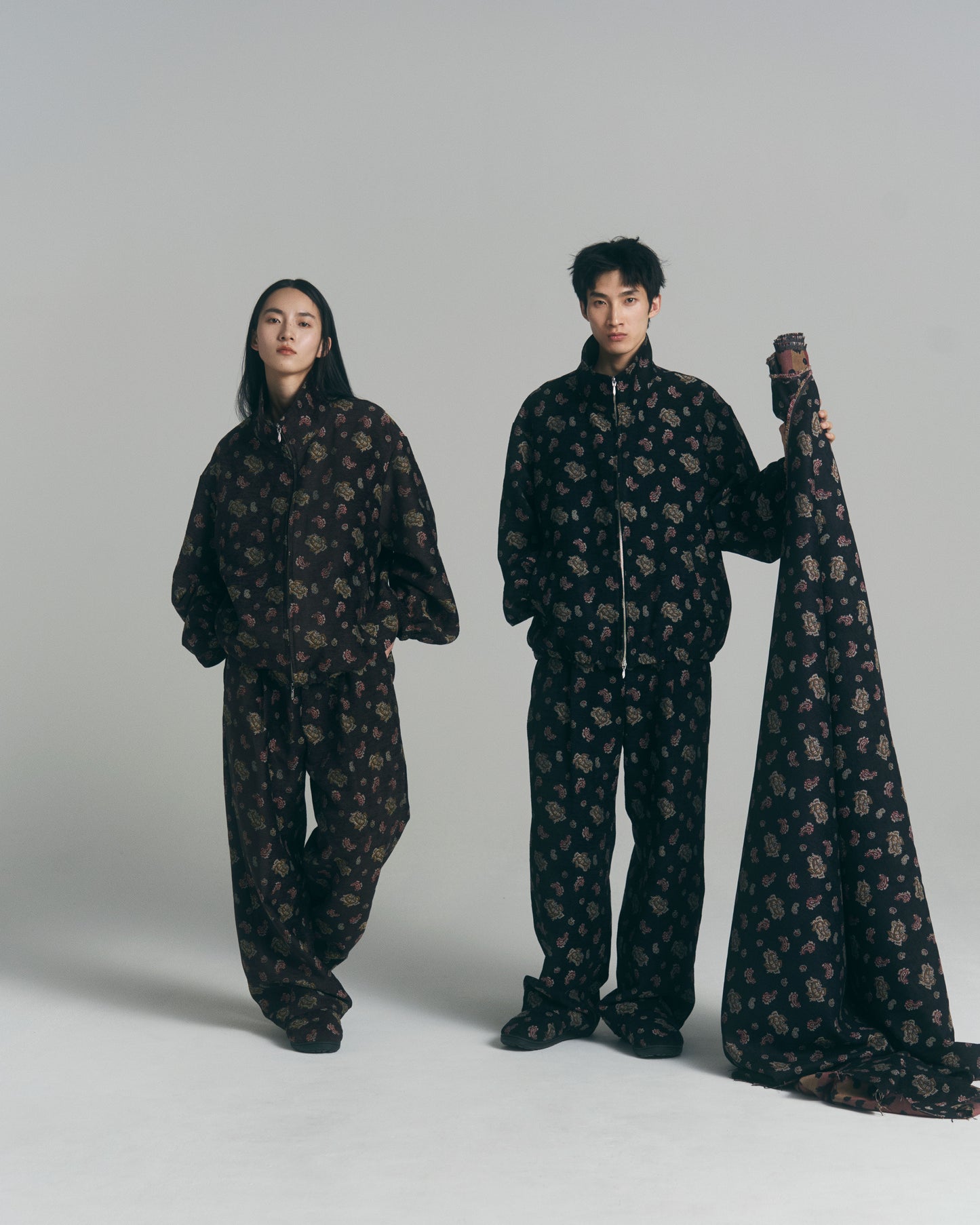 Velvet Jacquard Wide Utility Trousers / Black Paisley