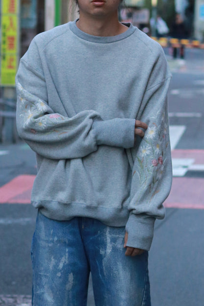 Embroidery crew sweat / Gray