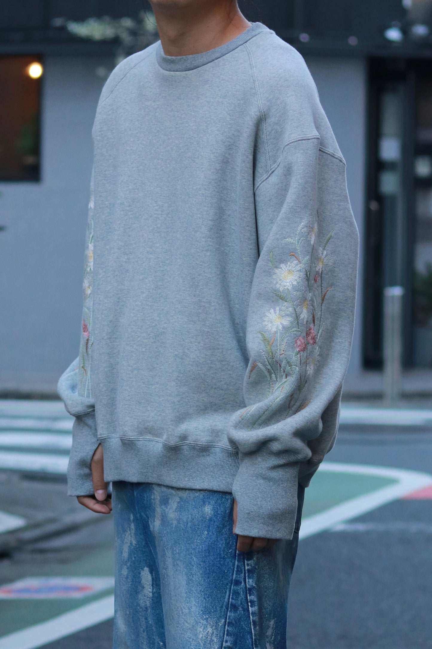 Embroidery crew sweat / Gray