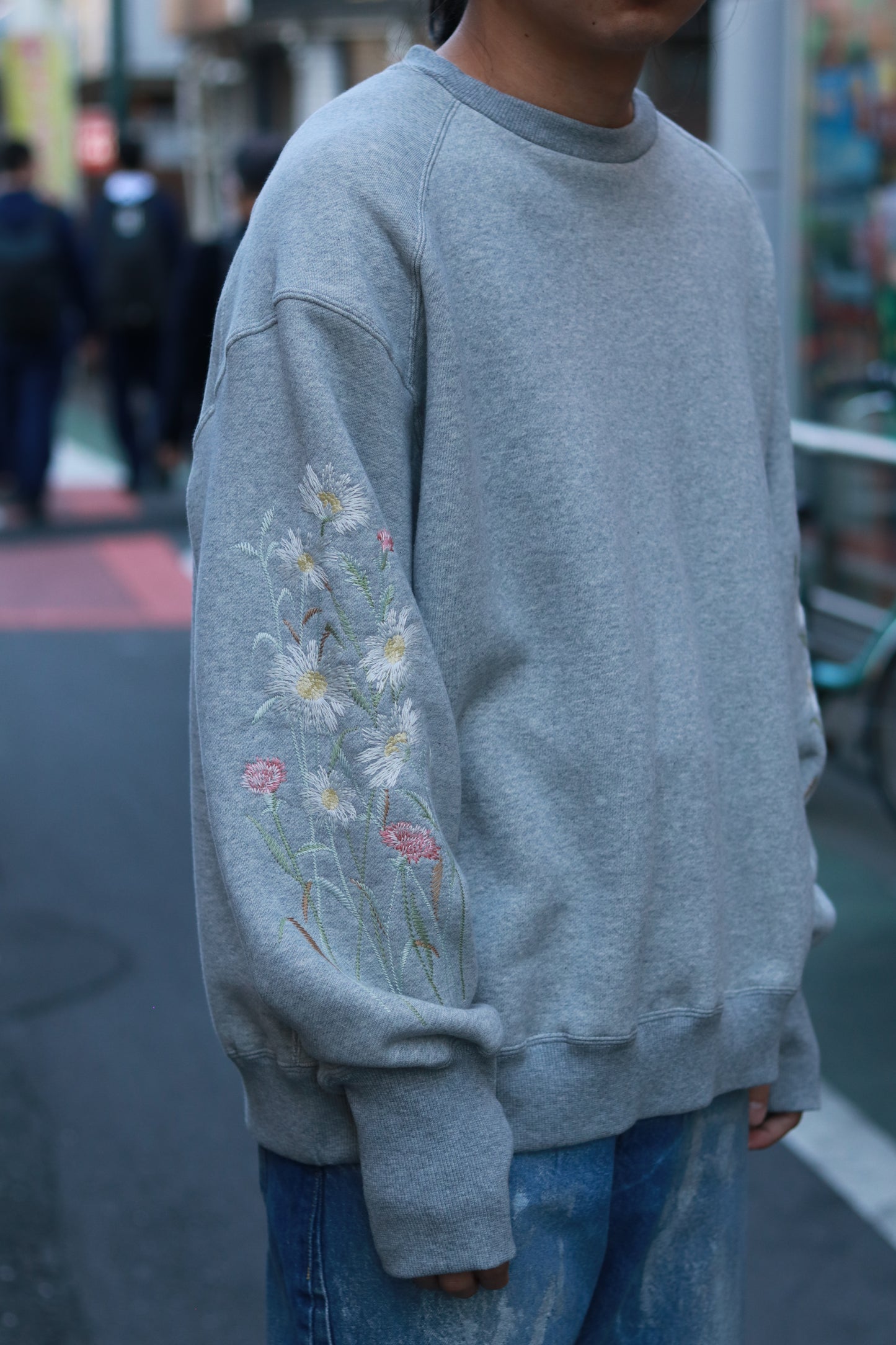Embroidery crew sweat / Gray