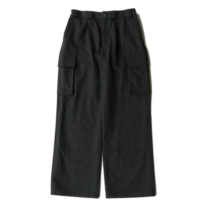 Neutral cargo pants / Black